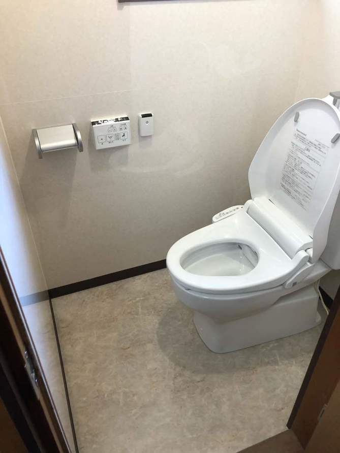 東海市のトイレリフォーム 「トイレが明るくお掃除しやすくなりました！」：施工事例｜知多半島のリフォーム＆増改築 水廻